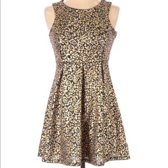 Jessica Simpson juniors large fit & flare dress - Picture 2 of 8